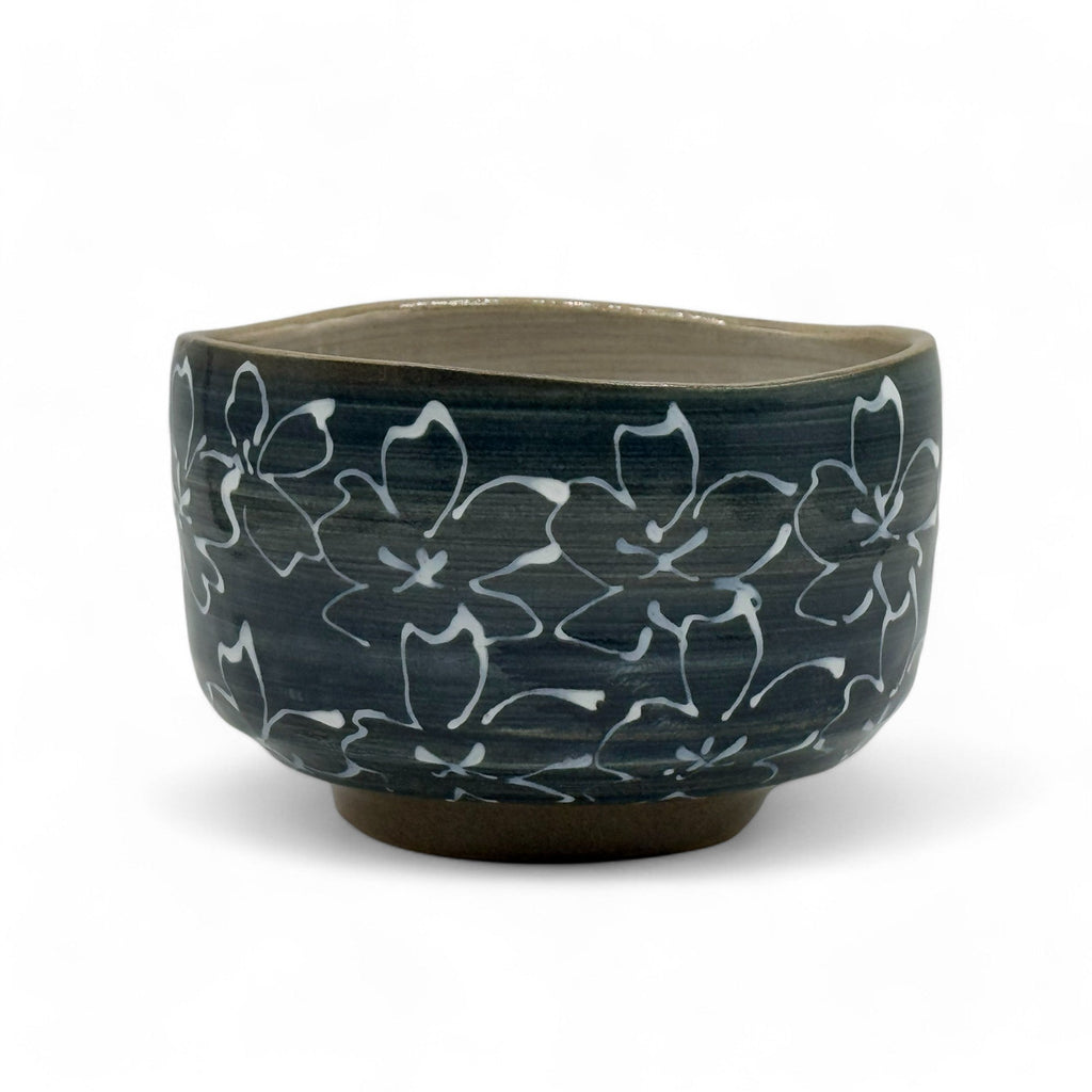 Inoue Tea Maizakura Kuro Black Mino-yaki Chawan - Japanese Matcha Bowl