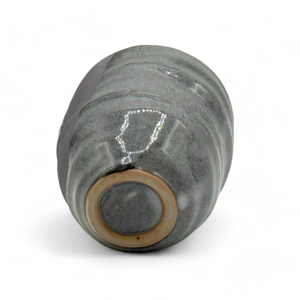 Inoue Tea Nezumi Shinrokubei Gray Mino-yaki Yunomi - Japanese Teacup