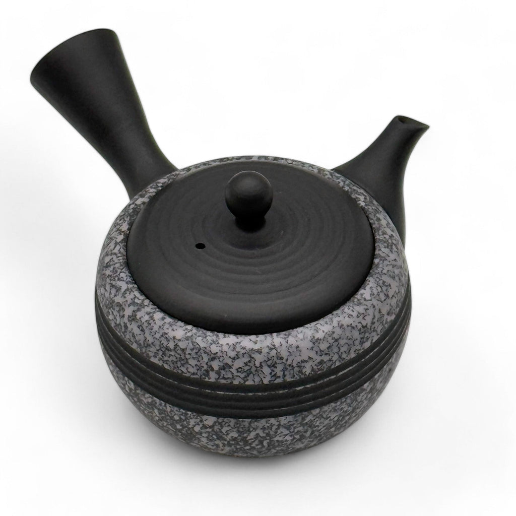 Inoue Tea Komaru Gray Tokoname-yaki Kyusu by Haku yō - Japanese Mini Teapot