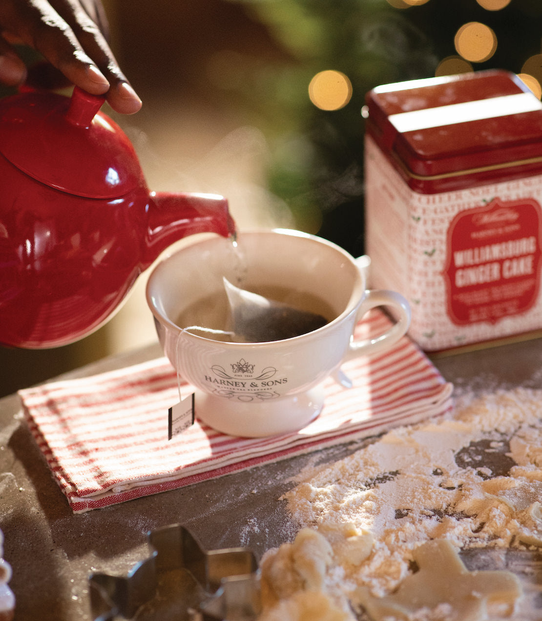 Harney & Sons Williamsburg Ginger Cake, Tin of 20 Sachets